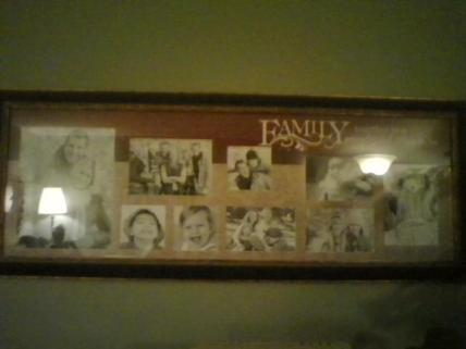 nkruger7's tweet photo. My mom has had this picture up for several years, and it still has the stock photos in it. #everyonesfavoritefamily http://t.co/VLx2nVPtTY