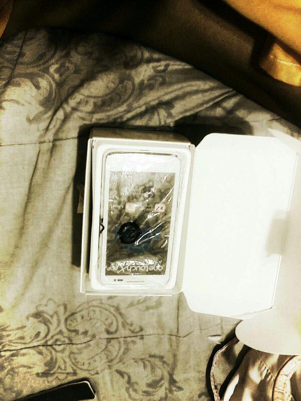 jeanscolon's tweet photo. ONG mi regalito de navidad x_x @IPTG_11 @IbeMarith @GildaGill @semeei http://t.co/qqX1hrIrsL