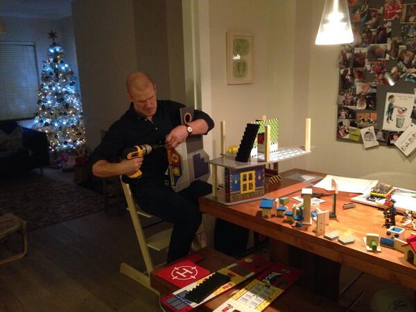Paul_OConnell's tweet photo. @BrianODriscoll I told you a DeWalt drill was vital http://t.co/Lq8z23gKDR
