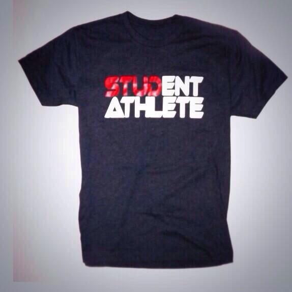 BasketbaIIKing's tweet photo. Retweet if you're a STUDent athlete!
@VeroAthletics http://t.co/xriQsugG4H