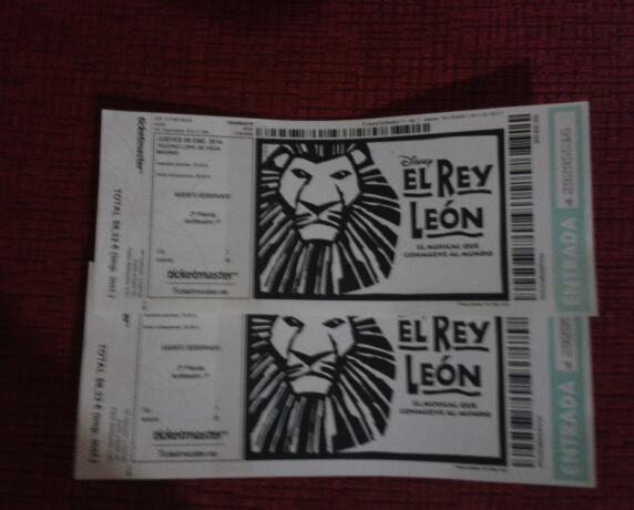 Maloles3's tweet photo. Regalazoooo de mi carii.... Como me conoceee...me encanta... Madrid esperanos!! #loquieroespoco preciosooo http://t.co/y8jnk0rnop