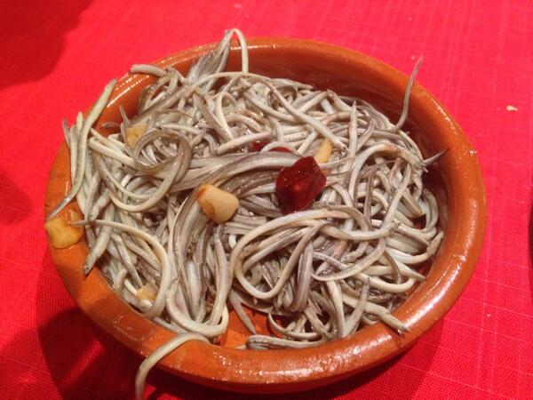 AitorValcarlos's tweet image. Aita oso ondo portatu da!!! #ANGULAK @GorkaValcarlos