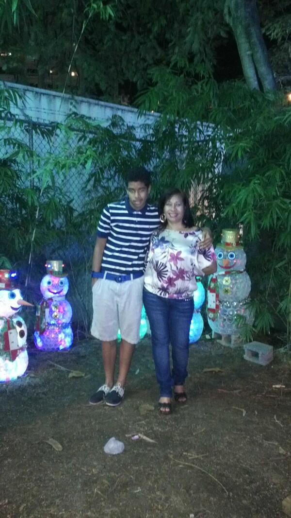 RealFigu's tweet image. Mi mama y yo