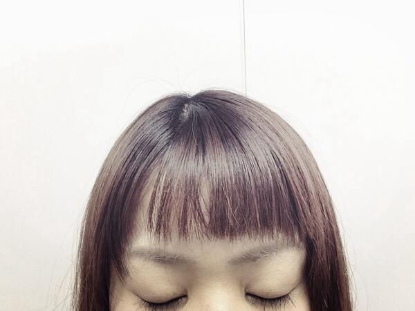 cocoapowder5g's tweet image. 素敵クリスマス!
お昼に会社で
手作りチキンとスモークサーモンサラダとコーンスープ♡
部長におねだりしたらケーキ登場♡
唯一問題点は、前髪の失敗。