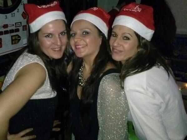 MariaSanchoC's tweet photo. Feliz Navidad @kasta_84 @maitalks  Os kiero!!! http://t.co/OY0Erhp5K9