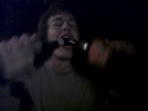 jmiguens's tweet photo. Empezo la #bernifest @Rodrilos @MangueraBence @taimarino http://t.co/LaaxVKYDAk