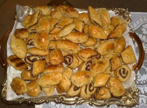 Diyala_here's tweet photo. كليجة العيد من #ديالى http://t.co/7hh8MfWkMd