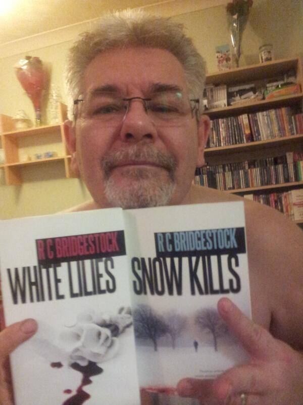 Pheenomennaa tweet media