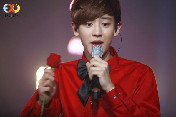 duwaeji's tweet image. I know bb, I highly appreciated the rose that you gave me a while ago. :"&amp;gt; HAHAHAHA #feelerproblems