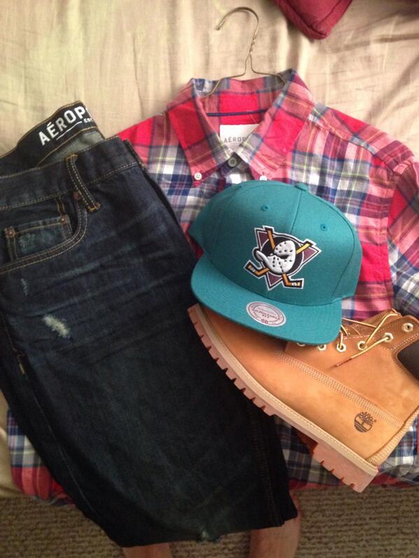 inkm3up's tweet photo. Bout 2 fit up #supafly #grownmanshit http://t.co/x9rCWJD3nI