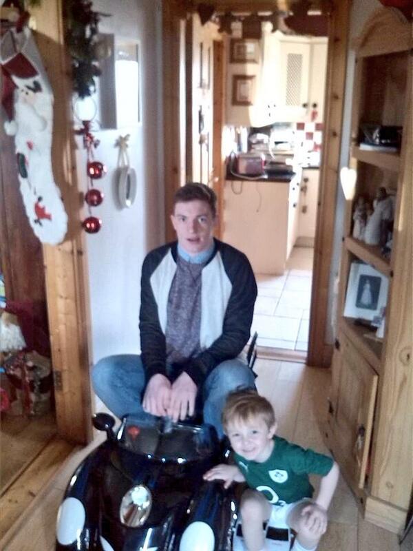 Jasonkerr96's tweet photo. On my way to steal your woman #batmobile http://t.co/qyMg3Tn6TU