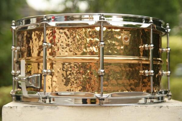 <a href="/gebegdrum/">gabriel gebeg</a> <a href="/itsbowie/">adityo wibowo</a> <a href="/MorrisOrah/">Morris</a> Luds! ;) #DrumsMakeMeAlive <a href="/LikeDrumsDaily/">DrumsDaily</a>