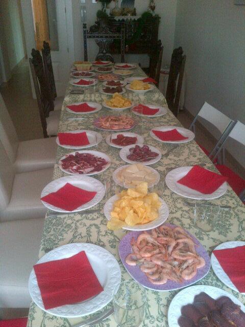 Feliz Navidad en familia!!! @PilarGA70 @AlfredoArctic <a href="/Isabel_arjona/">Isabel Arjona</a> @Simiodelartico
