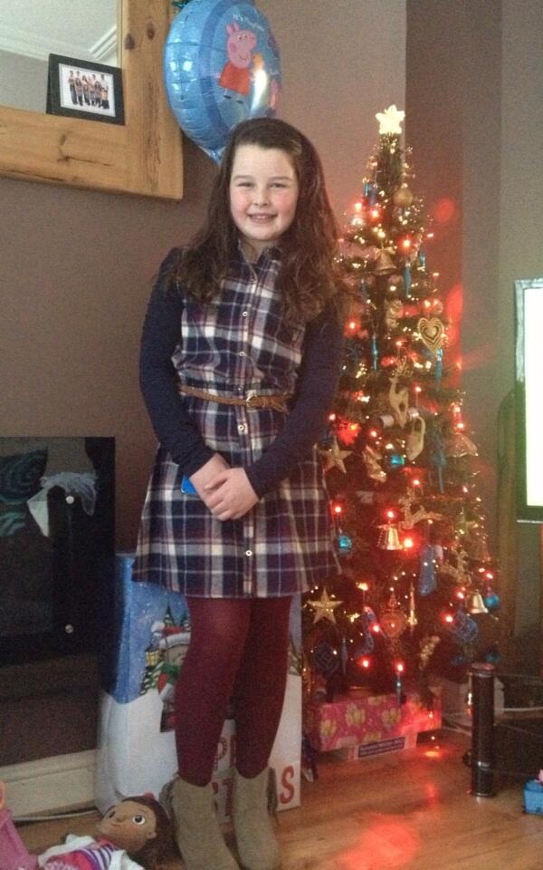 Dstirls's tweet photo. My big daughter on Xmas ❤... Making me feel old nowdays! #GrowingUpQuickly http://t.co/pM3PViMiuh