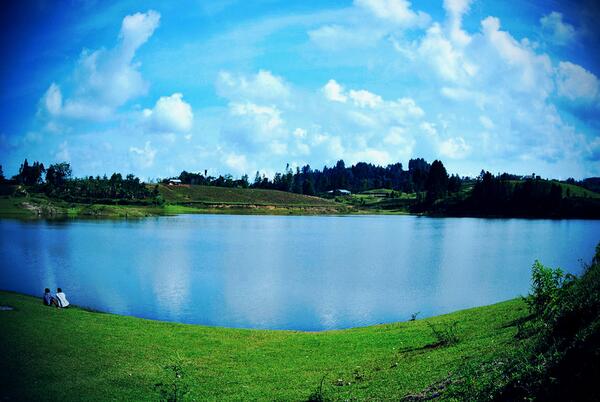 pariwisatasumut's tweet photo. Keren loooh, Sidihoni - Ada Danau Diatas Danau | baca: https://t.co/2dsMeijNYZ | foto: https://t.co/jHpjYpl4ys