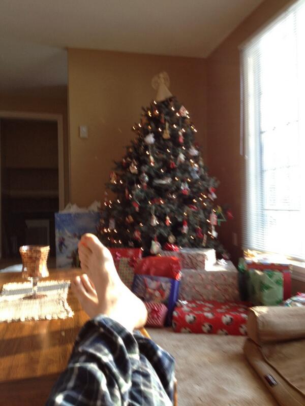 DenverBates's tweet photo. Merry christmas everybody!!! http://t.co/gQ4CXqm3Ts