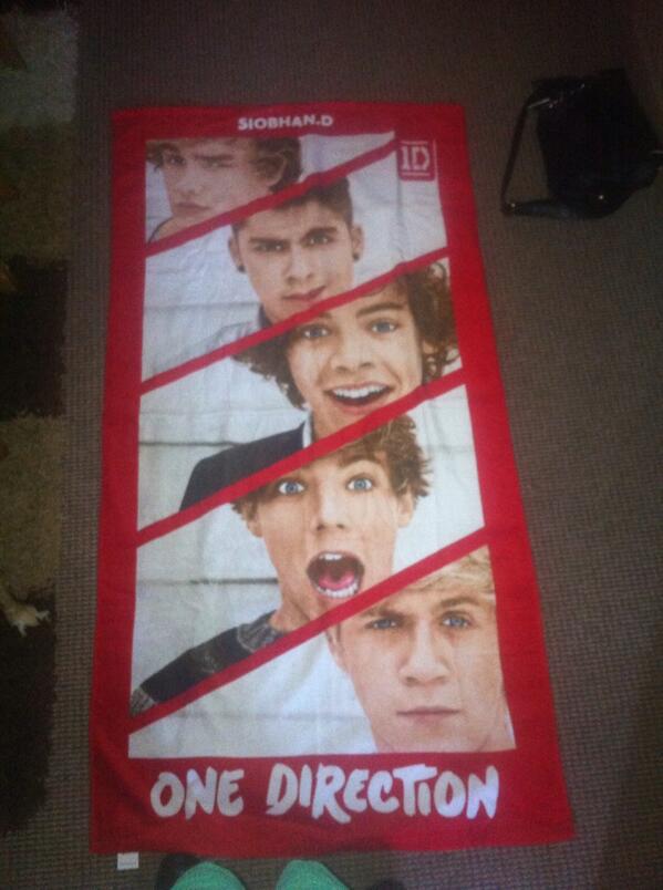 shobsx's tweet photo. Towel with my name on!!!! @NiallOfficial http://t.co/9268opSFxU