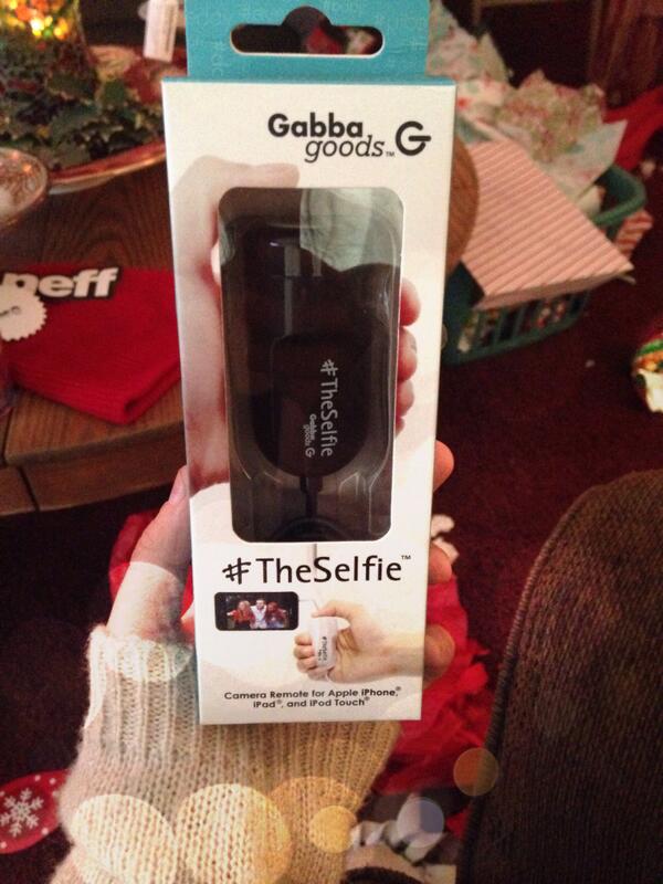 AndreaRussett's tweet photo. Santa is so hip, look what he got me!! http://t.co/VG11ZNyCk5