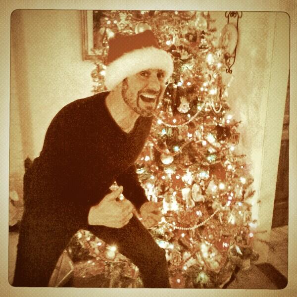 ToryBelleci's tweet image. Merry Christmas everyone!