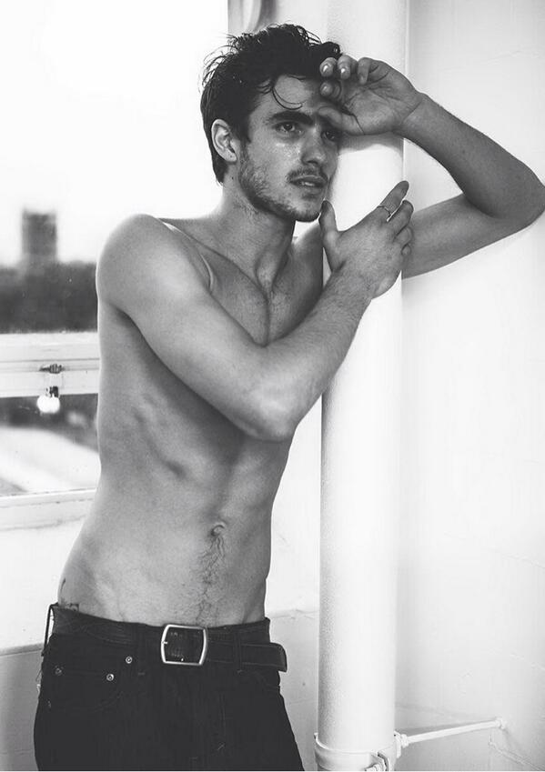 PlayingHopeless's tweet image. 