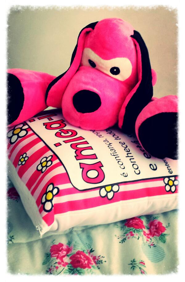 pambalu's tweet photo. Feeeliiizz NataaaL! Ho ho ho #Presente #Alegria #AmordeIrmã #Rosa #Carinho #Solidariedade #Afeto #Feliz2014 http://t.co/zXMswxnCfG