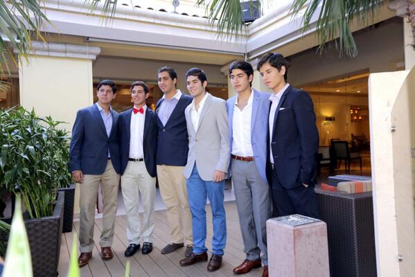 Estilo_hn's tweet image. Todas las imágenes del Senior breakfast de la EIS. Ingresa aquí bit.ly/1hEPt5c #seniorevents