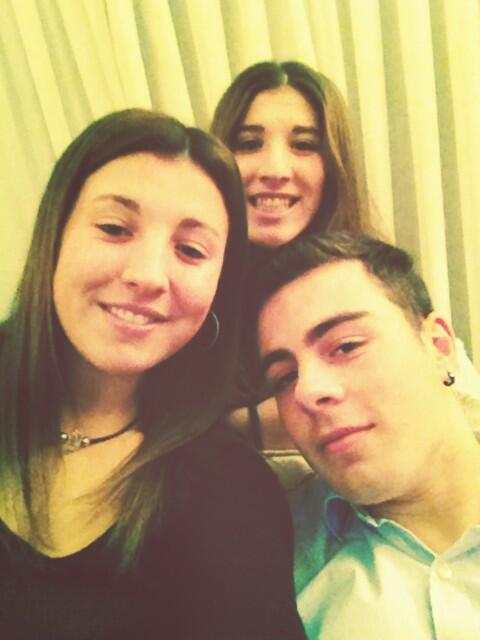 NLSerr's tweet photo. #navidad @Borjalara_46 @blosada98 http://t.co/eerVzuACIx