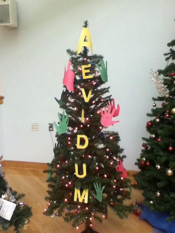 aevidum's tweet photo. Merry Christmas from @aevidum! Reach out to someone today and let them know you've #GotTheirBack. No one is alone. http://t.co/gVPtLIX0gD