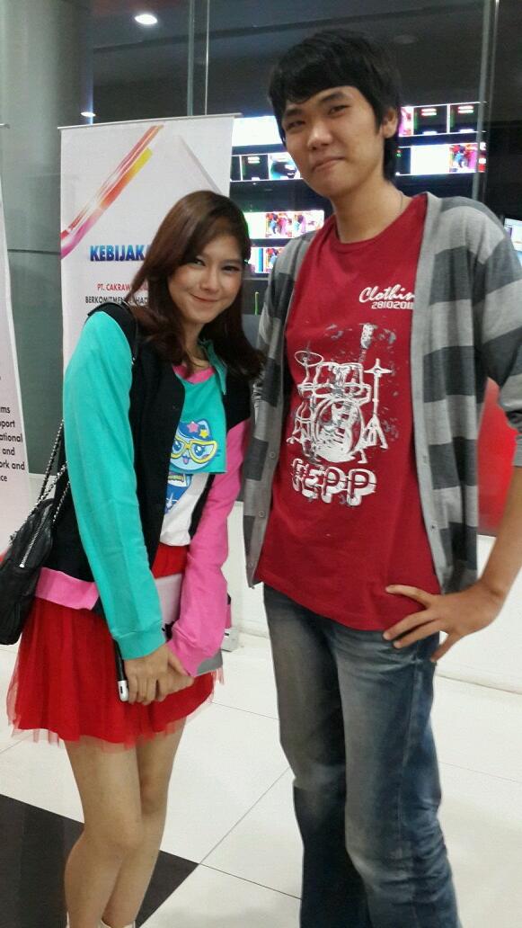 W/ <a href="/MutiaPrita/">Mutia Prita</a> aiiihh mumutt... >< sayang ngebluurr TT payah ni <a href="/HendraTjipta/">Hendra Tjipta</a>