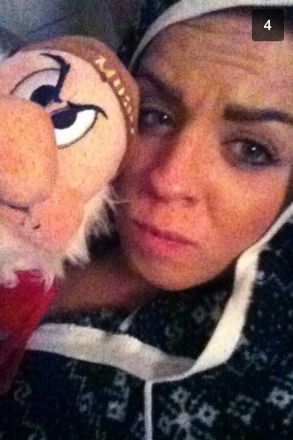 Andr3wBowl's tweet image. @tanyamc22 spitting imagine #MrsGrumpy