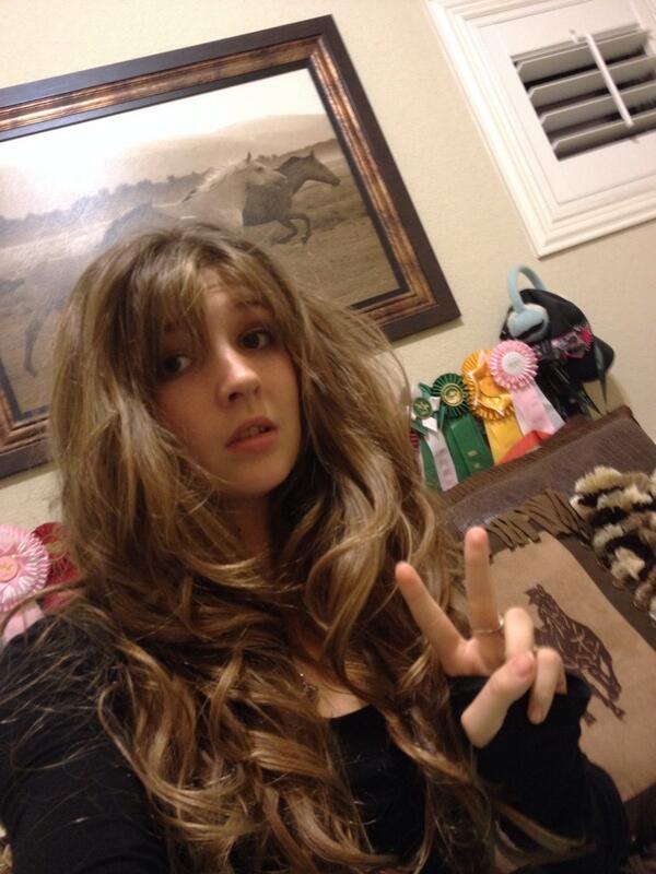 :|: #ChristmasSelfie #MessedUpHair