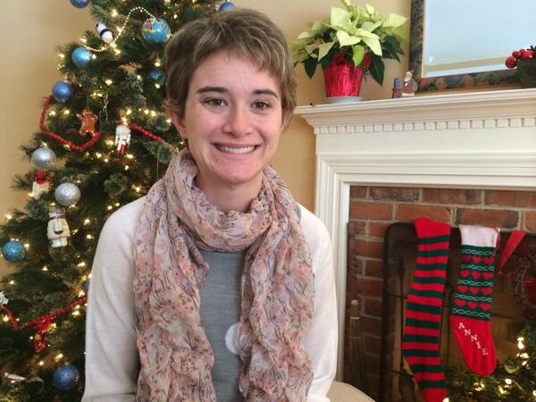 AnnieStrong5K's tweet photo. Merry Christmas &amp; Happy Holidays! #AnnieLeslieStrong http://t.co/s2klDbMf3w