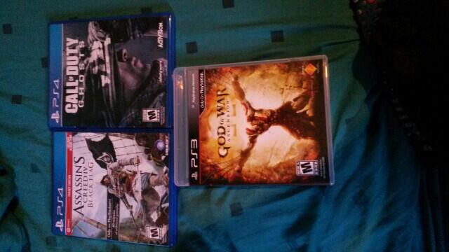 A few Christmas gifts I recieved http://t.co/9TF4puHPdY<a href="/tag/ps4"class="tags"><span>#ps4</span></a><a href="/tag/bf4"class="tags"><span>#bf4</span></a>