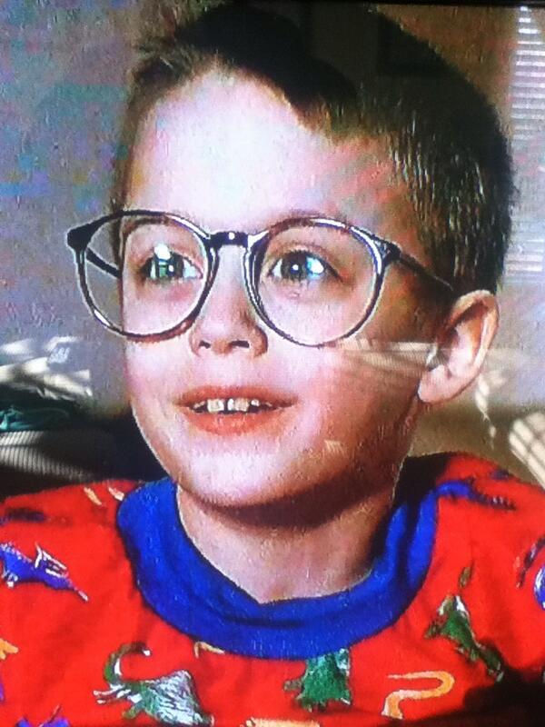 фуллер маккалистер. киран калкин в один дома 2. киран калкин в фильме один дома. киран калкин в один дома 2. киран калкин в один дома.