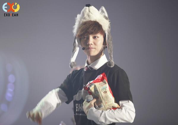 [FANTAKEN] 131225 SMTOWN WEEK "Christmas Wonderland" DAY 2 [62P] BcYJu6TCEAEVA5j