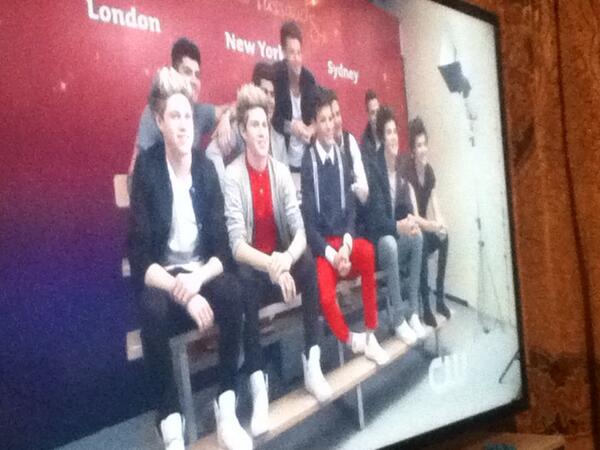 Directioner2220 tweet picture