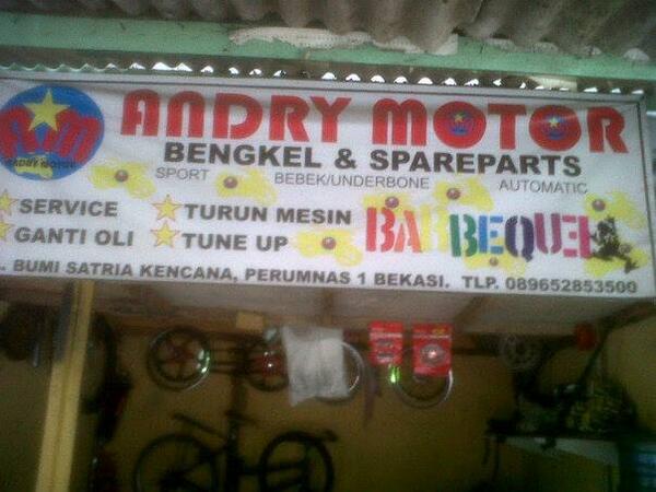 KamikazeClothes's tweet photo. @BBQofficial di support bengkel.hehehe http://t.co/xgrijOJEaE