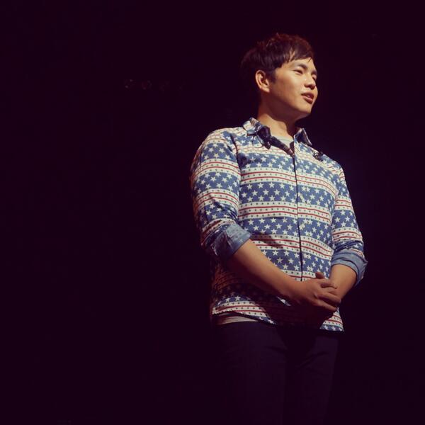 bwowb's tweet photo. 131225 ���모어찬스 콘서트 <크리스마스 카드> http://t.co/hJfRMy4fya