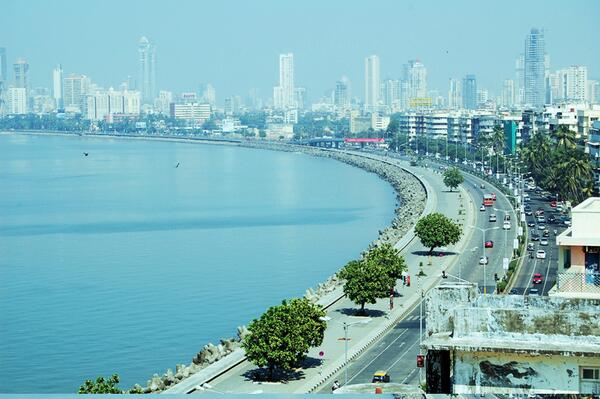TravelAddA's tweet image. One of the most beautiful place in @Mumbai-#MarineDrive