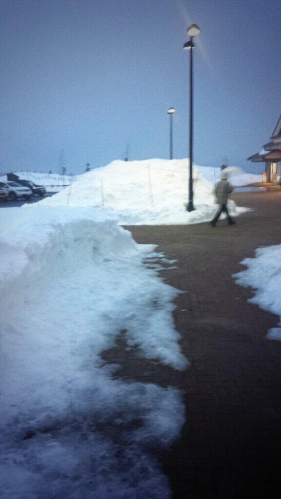 syota01's tweet photo. 初雪！♪テンションあがる！11連休 http://t.co/RtMC59h2BD
