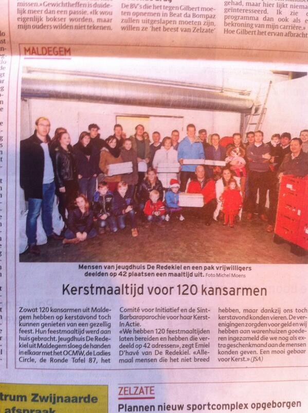 DeRedekiel's tweet photo. Onze kest-in-actie in de gazet. Gelukkig kerstfeest iedereen! Op NYE is het bij ons te doen, TOT DAN!!! http://t.co/PG3NYe5Vqv
