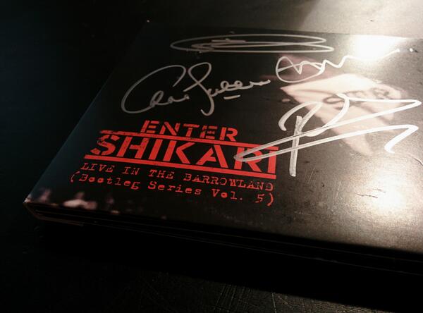 cwonet's tweet image. New Bootleg Series DVD arrived today. Thx @ENTERSHIKARI, nice slowmotion effects!