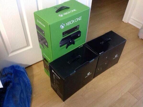 GamerTrains_'s tweet photo. Ryze Clan is doing a giveaway !! RT AND FOLLOW @RyzeBenji @RyzeBenji to ENTER ! MUST FOLLOW HIM !!! http://t.co/C47wIl1vmK