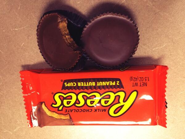 WllllAMREYNOLDS's tweet photo. On the way to work I thought "Maybe I should resolve to eat healthier..."
#2014tastesprettygood @ReesesPBCups http://t.co/aNiIht1eKy