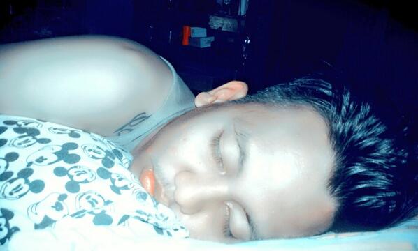 chikachiku686's tweet photo. Selamat mimpi indah kesayangan ku :* http://t.co/TJ3l5ExlTL