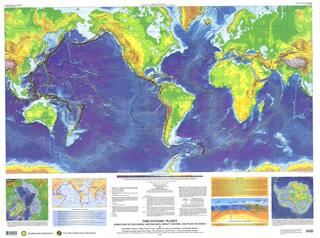 USGSstore's tweet image. Tell all your friends! #FreeMapMonday is back starting January 6th.  RT our Monday morning post to enter!
