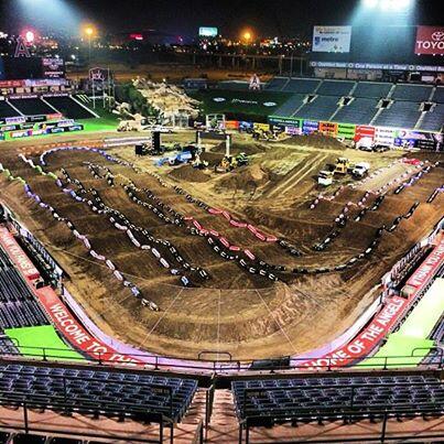 FluidMx's tweet photo. 5 Days and counting-Like Xmas all over again! #A1 #supercross #sx #thegoodlife #sxlife http://t.co/RbMijDxmSC