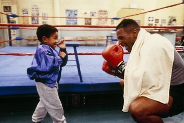 MikeTyson's tweet photo. #TBT http://t.co/5YHPLJ8adV