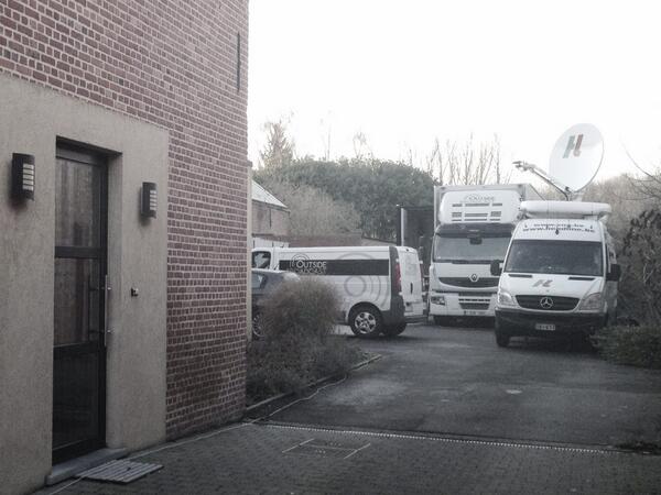 DBSSVV's tweet photo. Via deze schotel zal #dbssvv vanavond om 21u05 warm worden opgediend http://t.co/XnnpAShg09