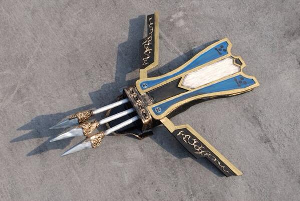 ☆コスプレ用武器・小道具 戦国BASARA 毛利元就の輪刀☆